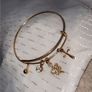 Good Bracelet: Gold Cross, Diamond Gem and Diamond Installed Snake!!